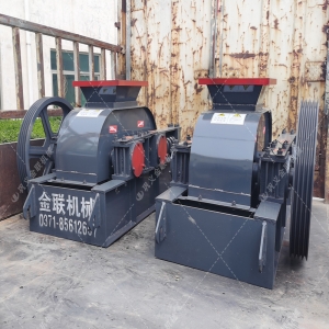 2PG250x250小型對輥破碎機發(fā)貨圖片_發(fā)往云南瑞麗_實驗室用