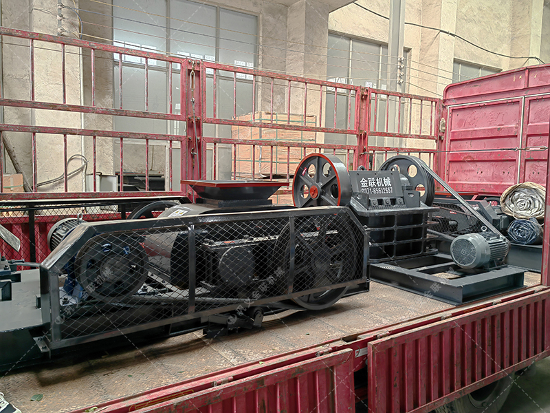 不挑食的 “實力派”：雙齒輥破碎機如何輕松應對礦石開采中的多樣物料？?