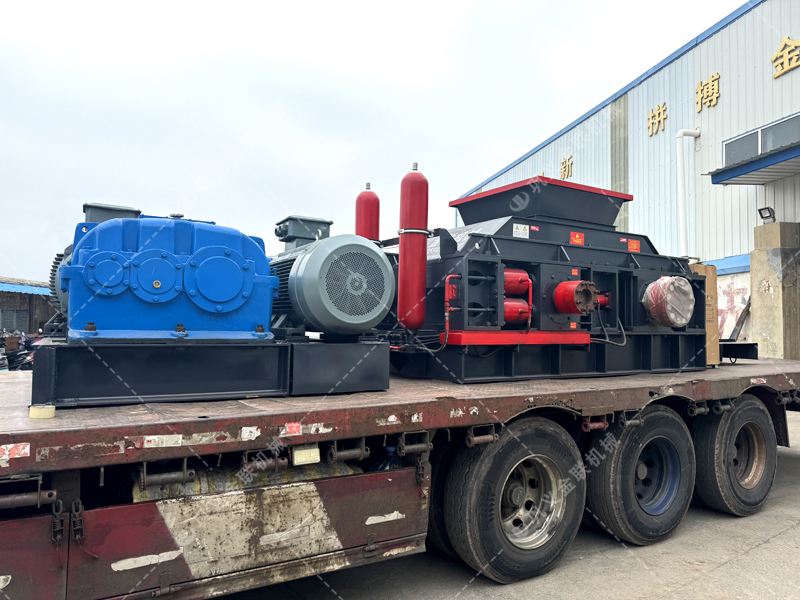 對輥制砂機在河卵石生產線中，如何與給料機、顎破協同？